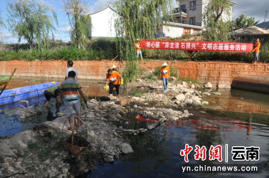 城乡环境大清理。 城乡环境大清理。