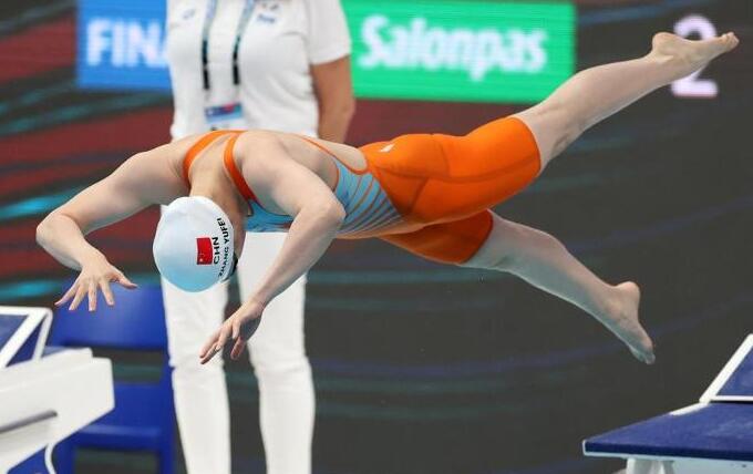 游泳世锦赛:张雨霏晋级女子50米蝶泳决赛