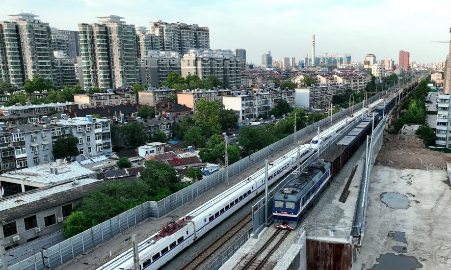 济郑高铁引入济南枢纽“心脏”工程完成桥梁替换恢复通车