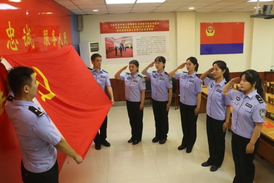 开展庆祝中国共产党成立101周年唱红歌活动2