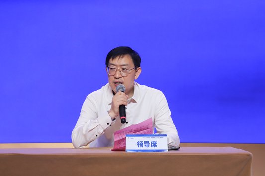 劉輝