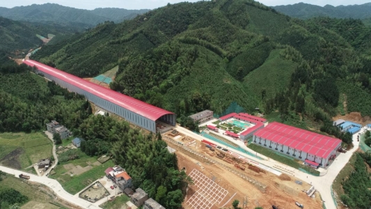 图2：预制梁场