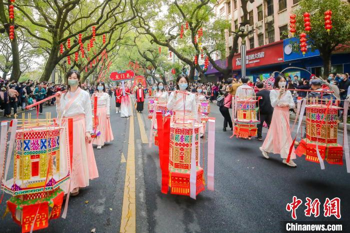 图为惠州多彩非遗闹元宵大巡游 惠州市文化广电旅游体育局供图