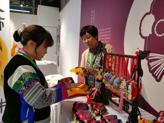 微山渔家虎头服饰