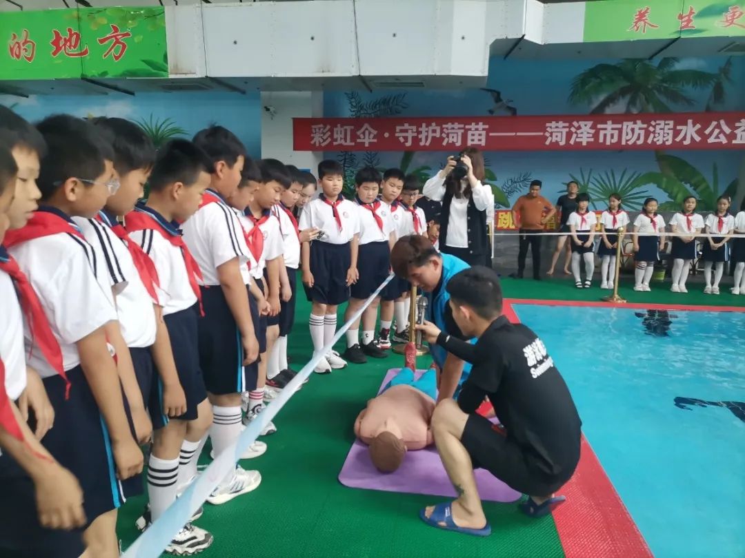 菏泽市举行“童眼看菏泽·我们这十年”六一主题队日暨“红领巾巡讲团”集中宣讲活动