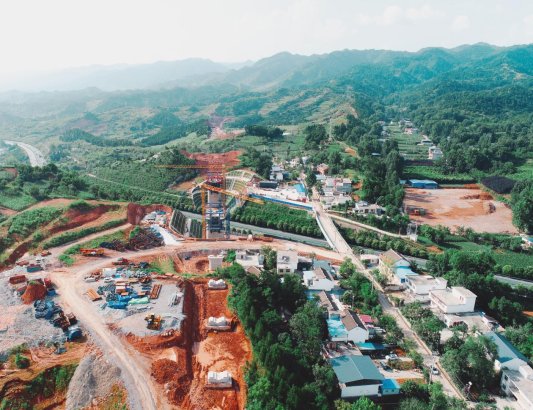 图2:西十高铁陕西段6标项目多次承办业主观摩会