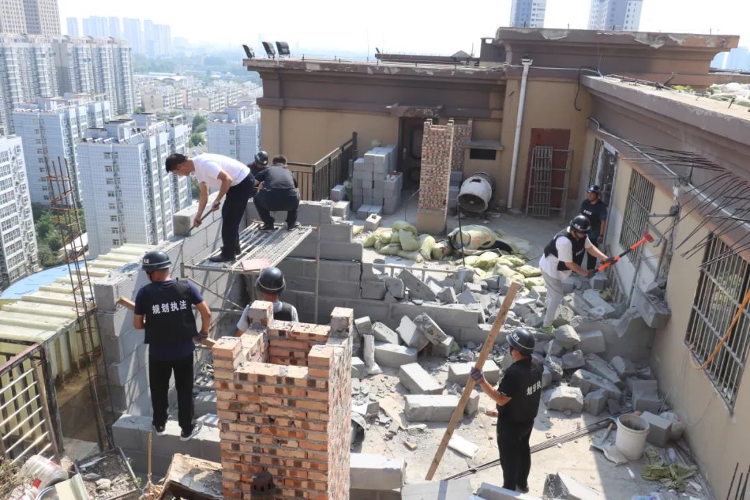 占用公共消防平台!菏泽市自然资源和规划部门拆除一处违建