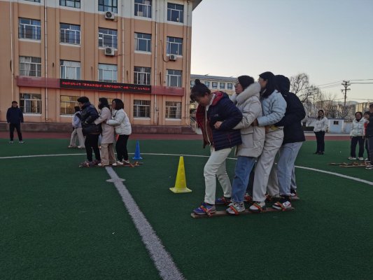 淄博市博山区实验小学开展趣味游星空体育APP戏活动(图2)