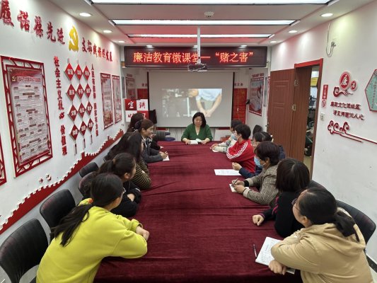 032b07cb79133ebb45654ed4b203d90