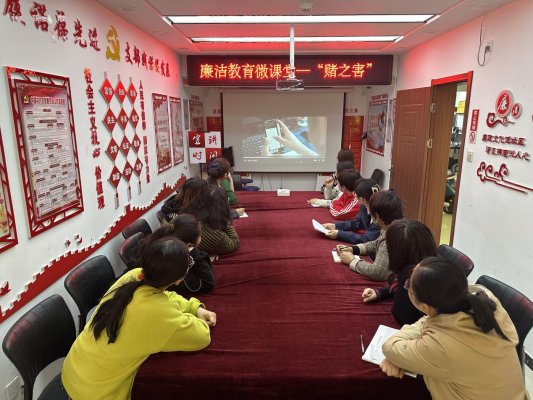 c84082d3f4c8e3e3bddc6c8c00d6565