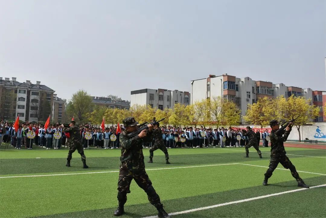 国家安全 人人有责 -- 奎文区潍州湖小学国家安全教育日主题升旗活动
