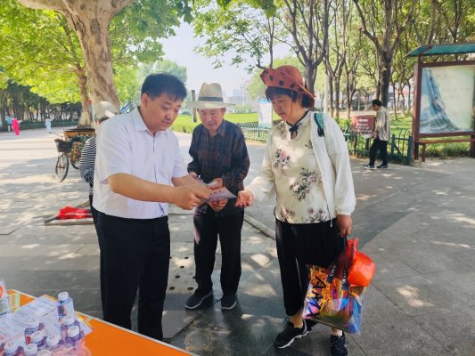 山东平安产险济宁中支开展“平安守护”急救知识宣讲活动