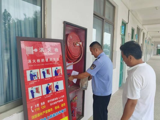 巨野县公安局营里派出所下好先手棋护航平安开学季