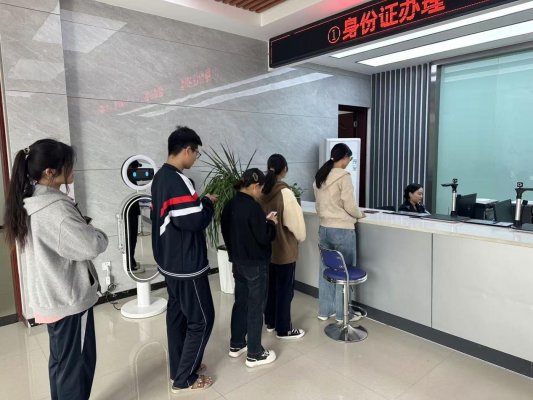 菏泽市公安局鲁西新区分局陈集派出所:开辟高考户籍“绿色通道”为学子护航