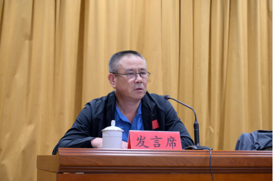 简陋的县级体校托举起一颗颗体操“新星”