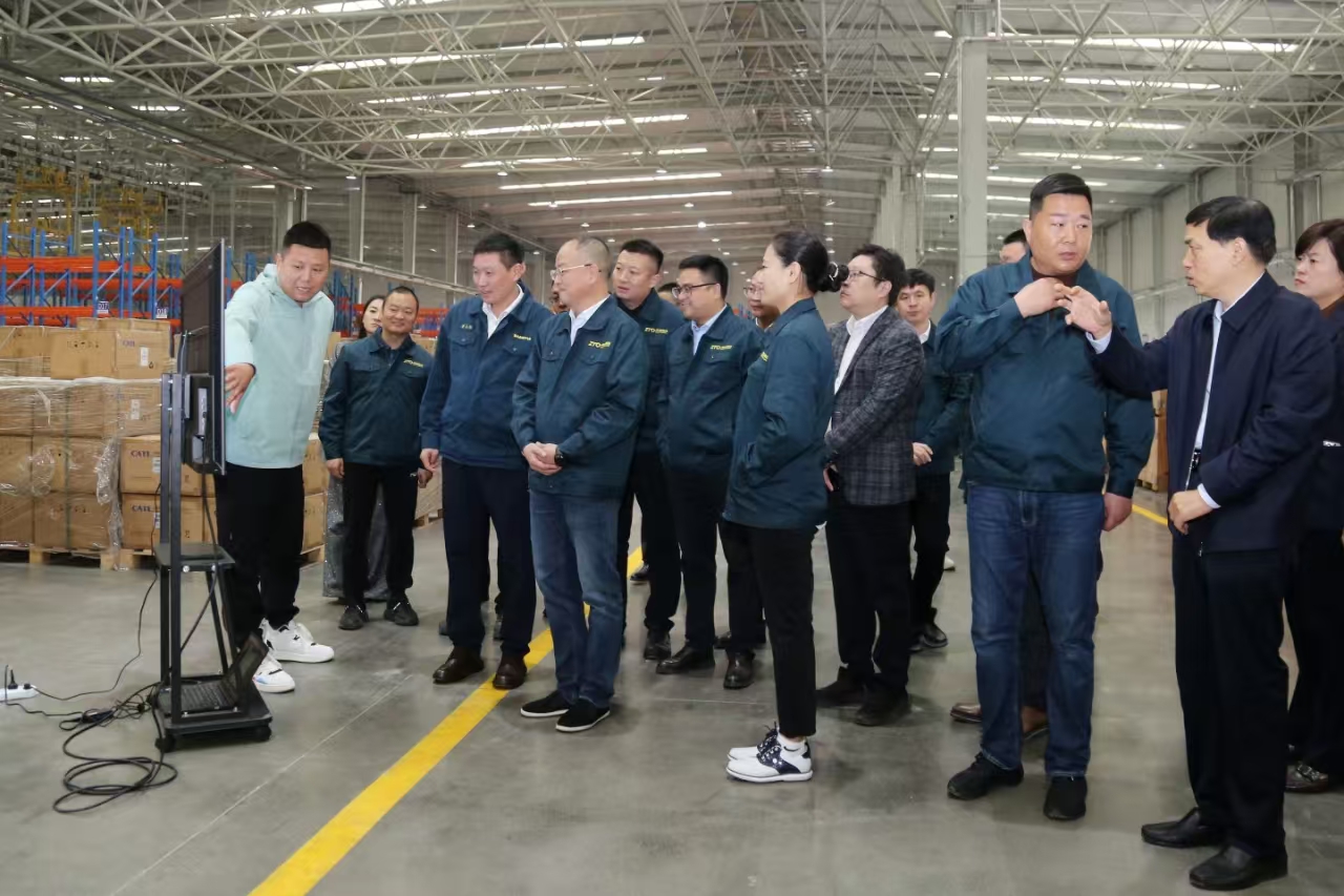 合作升级，山推·中通集约物流项目开仓