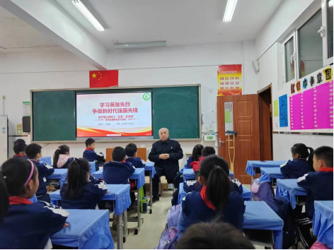 濰城區(qū)西關(guān)街辦中心小學(xué)學(xué)習(xí)英雄先烈，爭(zhēng)做時(shí)代強(qiáng)國(guó)先鋒