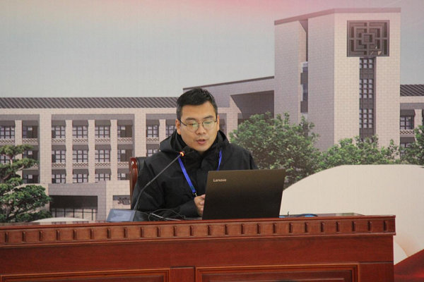 地球与行星科学拔尖人才培养论坛在聊城一中召开