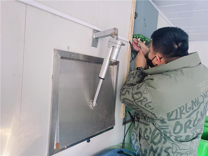 青岛市崂山区王哥庄街道组织智能厢房全面“体检”,助力分类前行