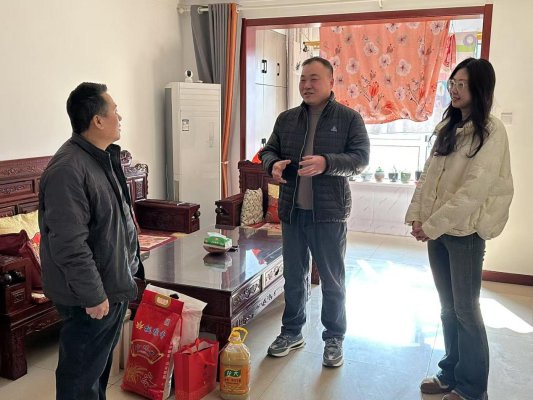 济南市莱芜区凤城街道北坦社区开展新春走访慰问活动
