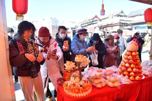 火星电竞注册文化中国行 “沿着黄河遇见海非遗齐聚奏春章”青岛市沿黄九省（区）非遗手造大赏在市北区启动(图3)