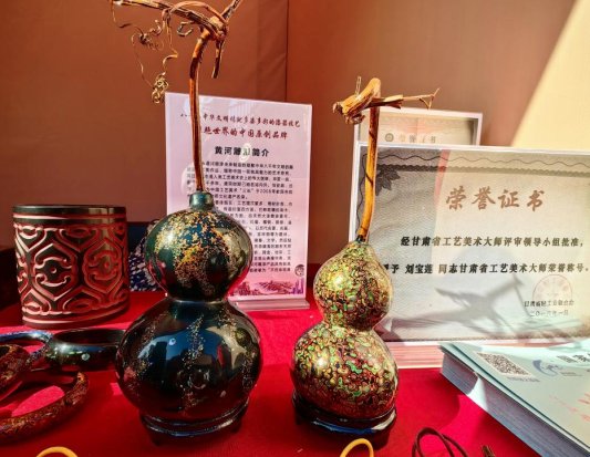 初见即惊艳18雷火竞技登录项国家级省级非遗亮相海云广场青岛市沿黄九省（区）非遗手造大赏延至正月十六(图7)