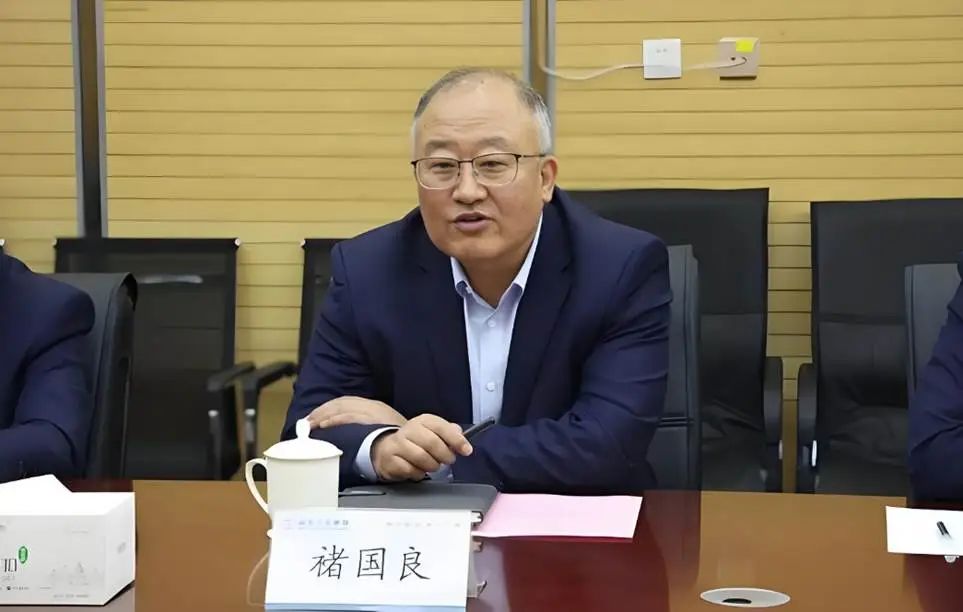 栾健兼任山东人才集团董事长，两名原高层履新职