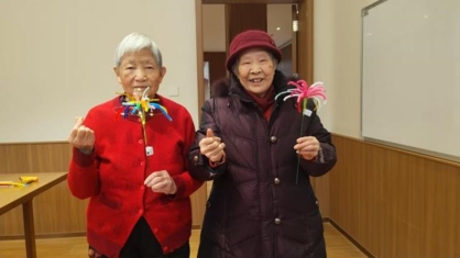 温暖守护 太平相伴 中国太平芙蓉人家陪社区长者过幸福中国年