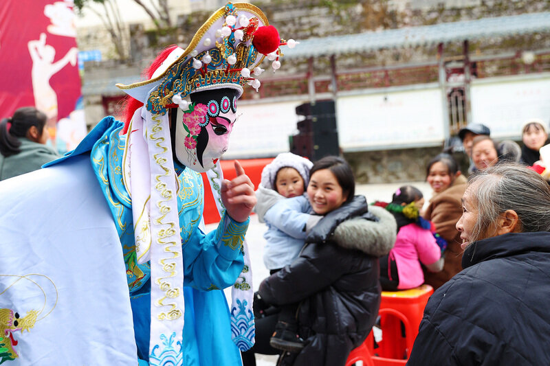【央广时评·干字当头】实干惠民 让民生福祉落地生根