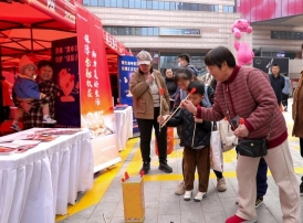 3·15进广场 平安产险山东分公司：寓教于乐，多途径增强消费者维权意识