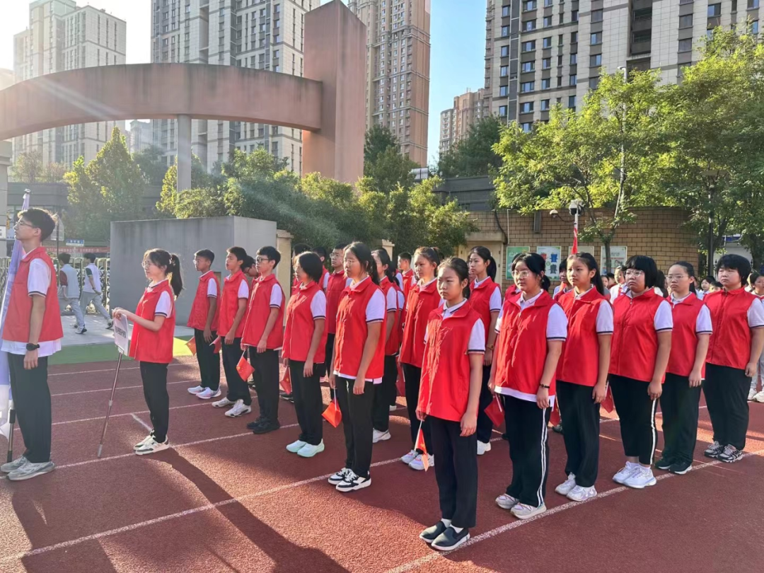 【全环境立德树人】班主任教育故事——姜文君：个人成长不啻微光，全面发展造炬成阳