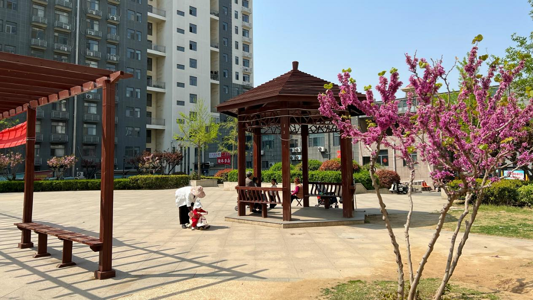 临沂沂河新区芝麻墩街道：以物业变“红” 促小区变“美”
