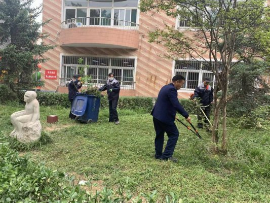 f01238279ae68c5324843d93d8feb85