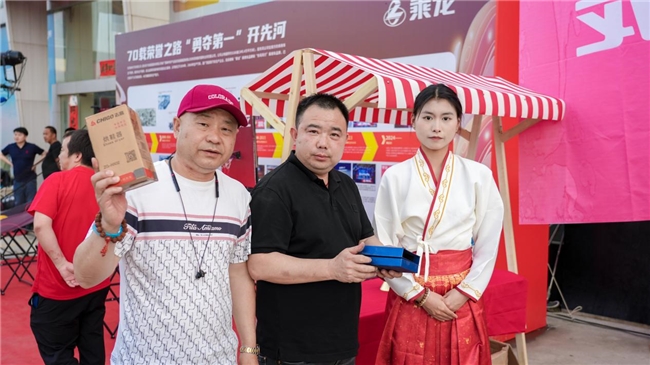 更省更赚钱，乘龙L2V CNG增程轻卡上市受武汉卡友追捧