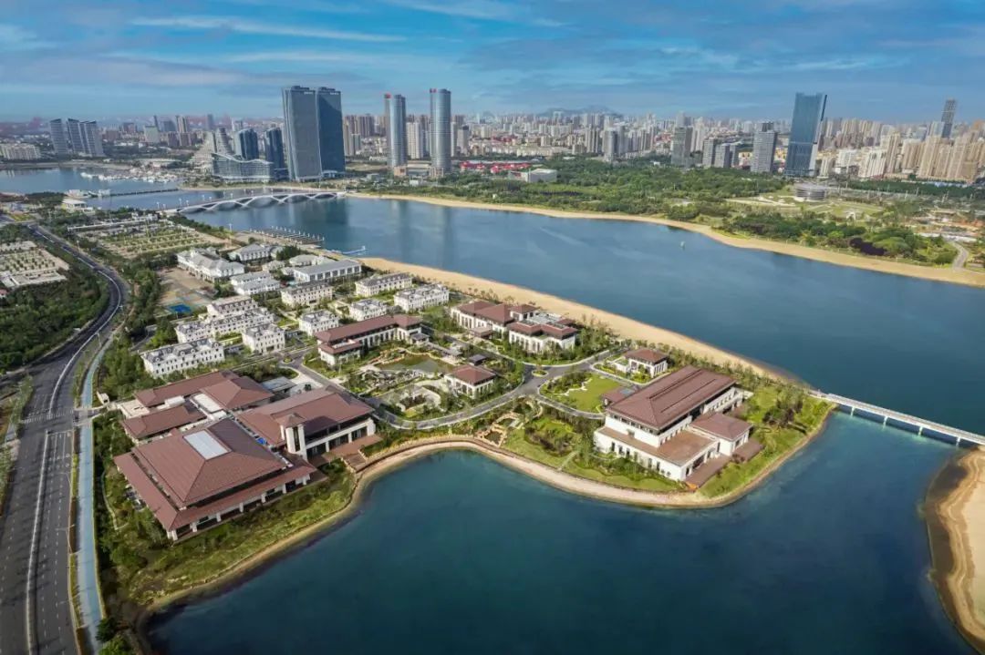 东湖.jpg