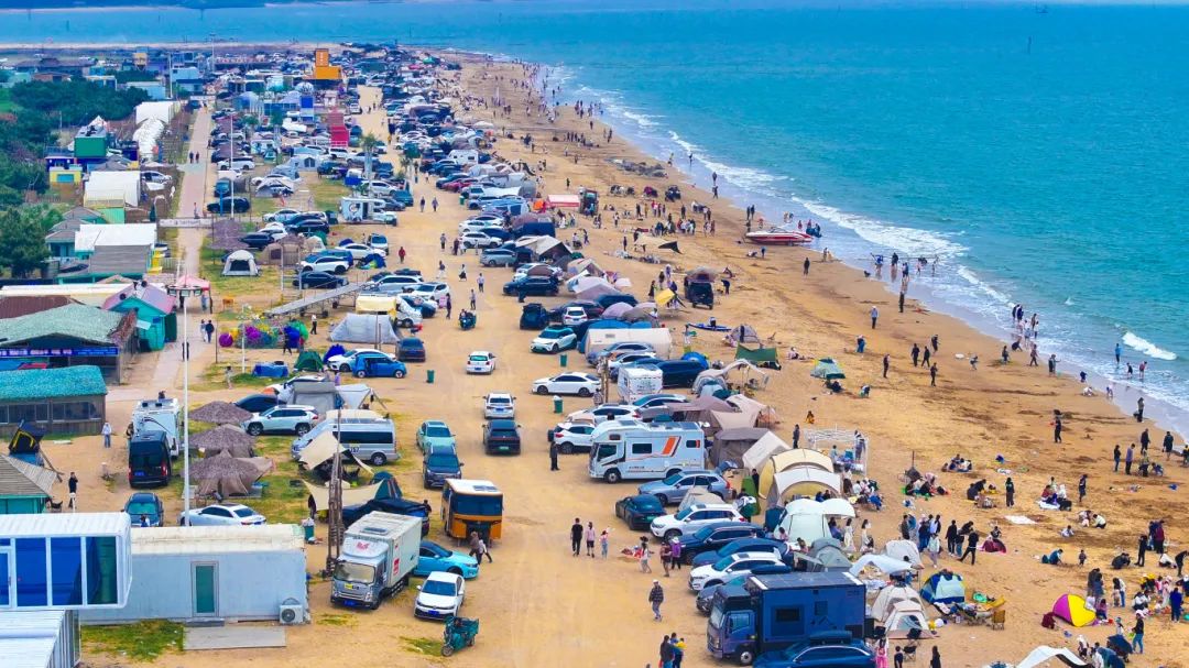 五一必冲!发现日照宝藏汽车露营地——金沙岛海滨浴场