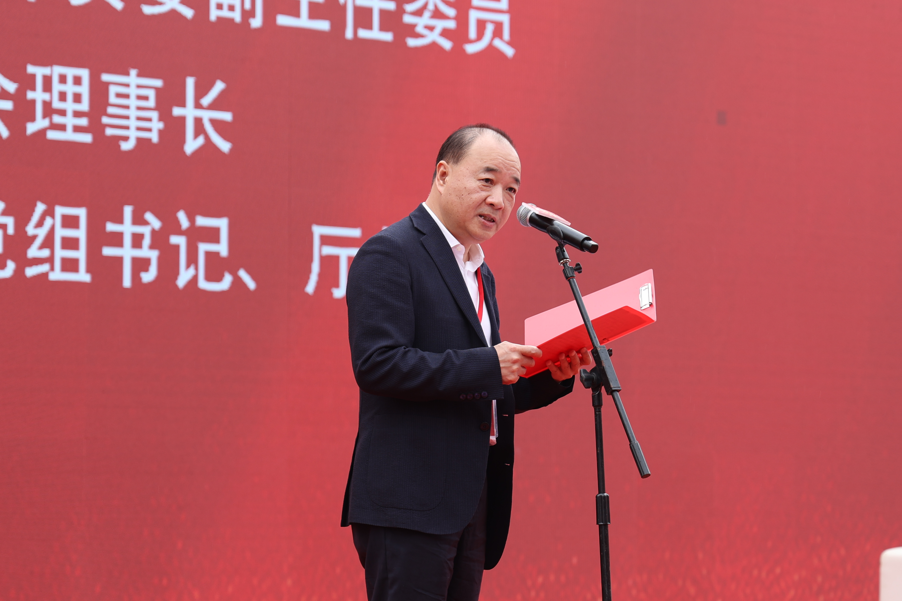 2025年对话青年桥梁人—五四特别活动在洞庭溪沅水特大桥举办