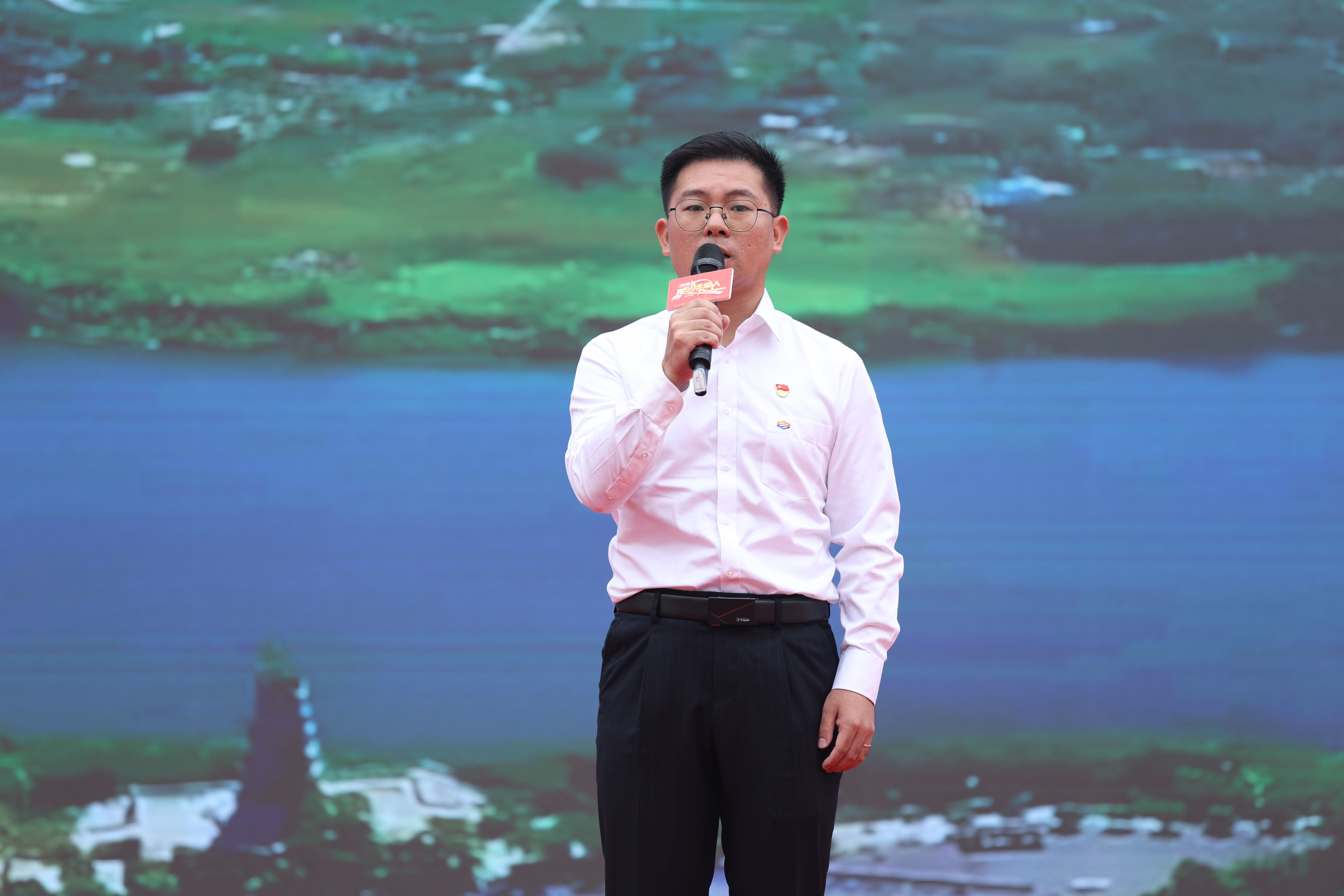 2025年对话青年桥梁人—五四特别活动在洞庭溪沅水特大桥举办