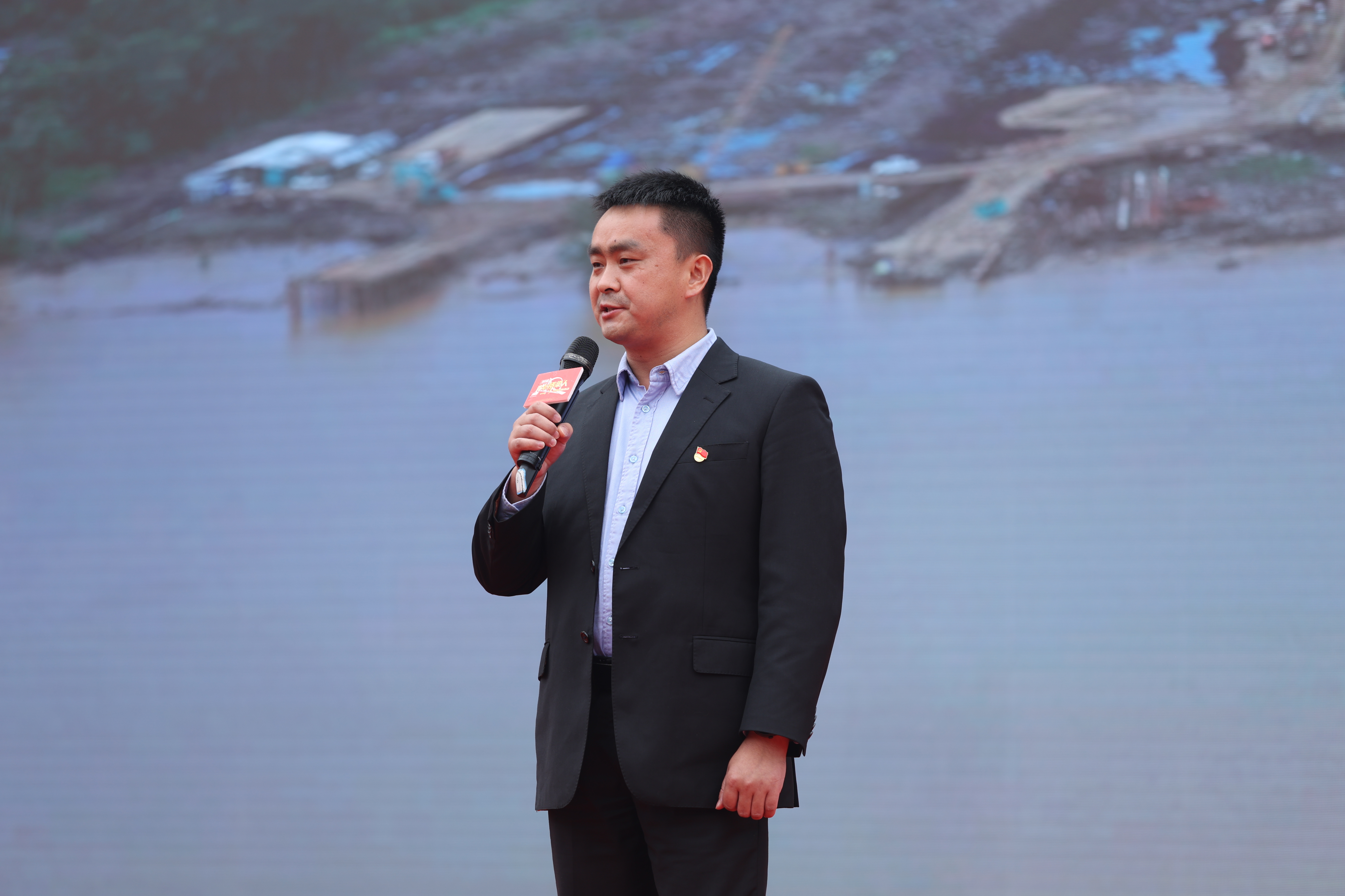 2025年对话青年桥梁人—五四特别活动在洞庭溪沅水特大桥举办