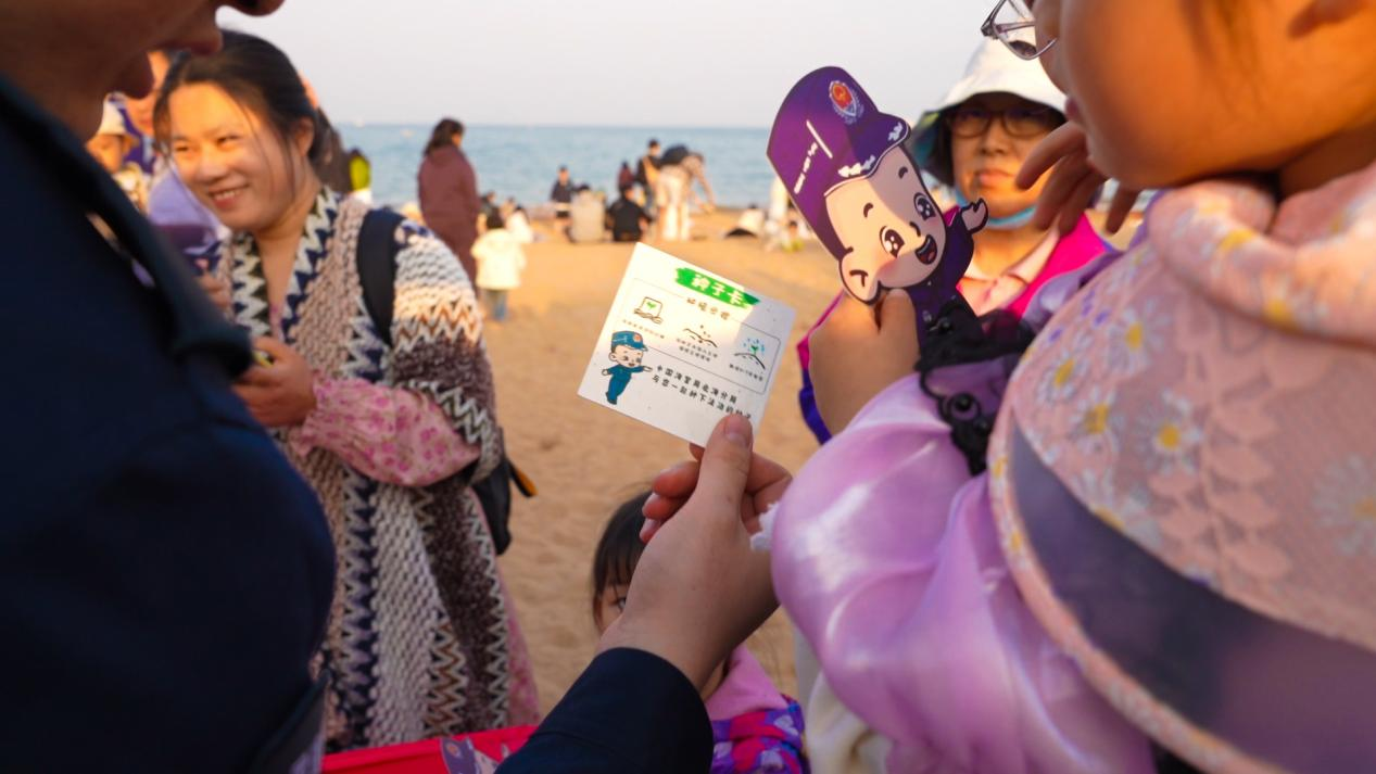 海天共蔚蓝 法治扬风帆——中国海警局北海分局“法治四季行·扬夏帆”掀起伏季休渔普法热潮