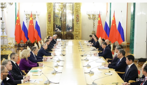独家视频丨习近平同普京会谈：共同弘扬正确二战史观 维护联合国权威和地位