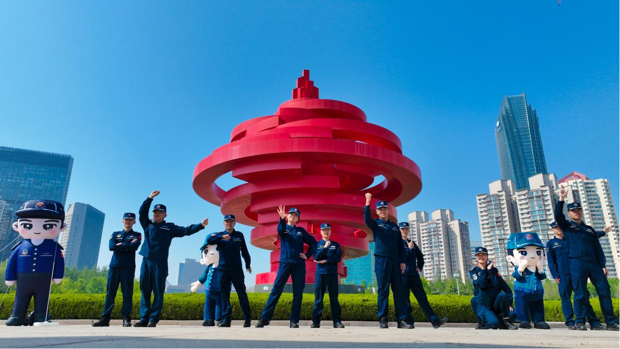 海天共蔚蓝 法治扬风帆——中国海警局北海分局“法治四季行·扬夏帆”掀起伏季休渔普法热潮