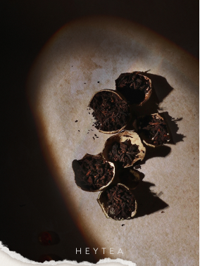 喜茶创始店人气限定上新全国，「江边里·芝芝柑普」带火柑普茶