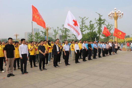 菏泽市牡丹区举办“红盾情·温暖一座城”应急救护队成立周年庆暨表扬纳新大会