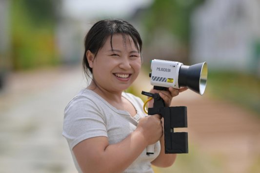 郭铖铖工作照片