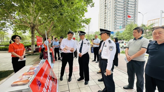 平安产险济宁中支公司积极开展打击和防范经济犯罪宣传活动