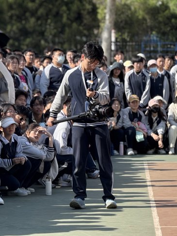 威海一中学生电视台台长赛宜辰