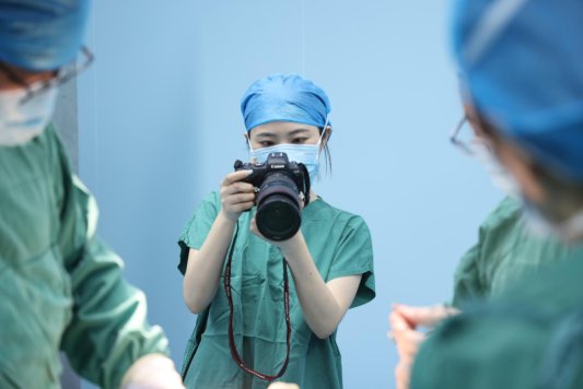 田宇拍摄宣传片