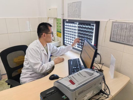 2025好网民·在山东|孙哲明:医者仁心传科普 网络赋能护健康