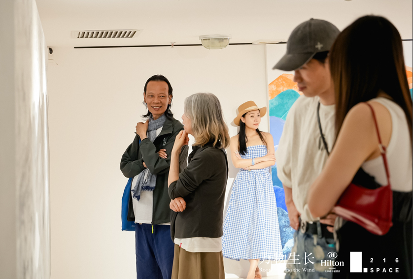 任天进“万物生长”展览在北京希尔顿酒店216SPACE正在进行